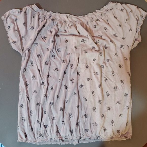 AE Blouse - Picture 4 of 4